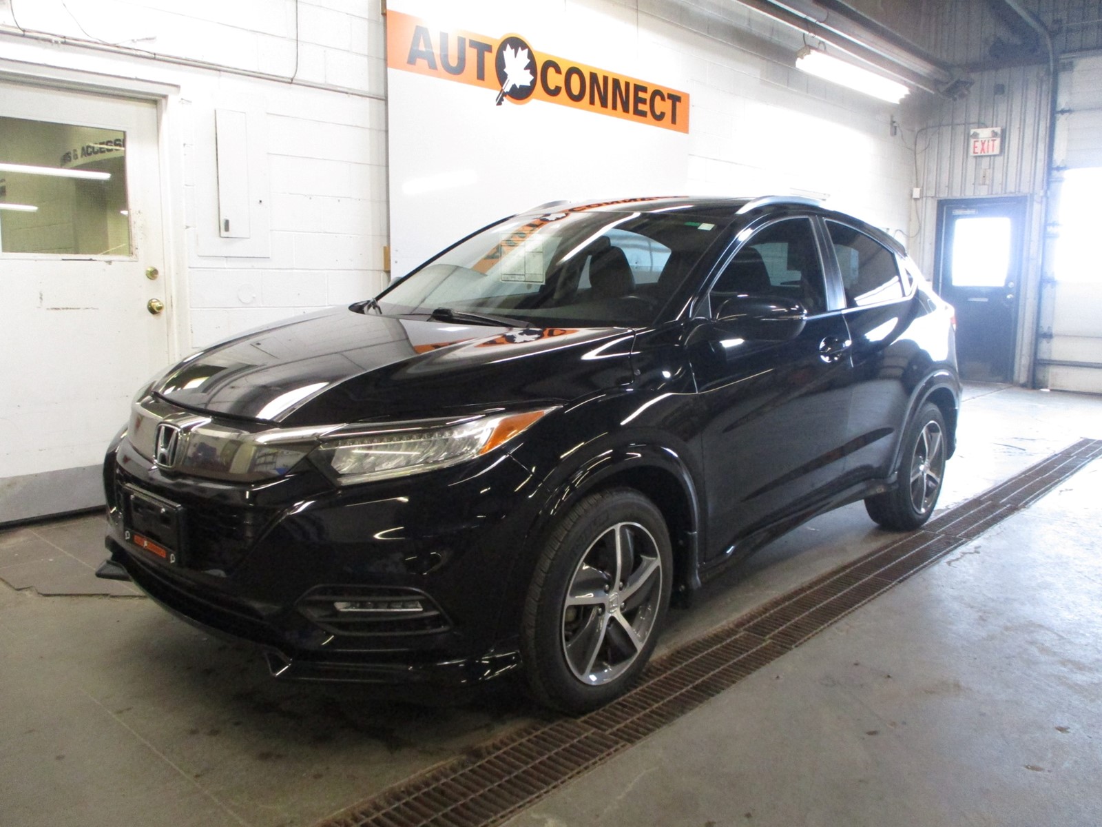 Photo of 2019 Honda HR-V Touring AWD for sale at Auto Connect Sales in Peterborough, ON