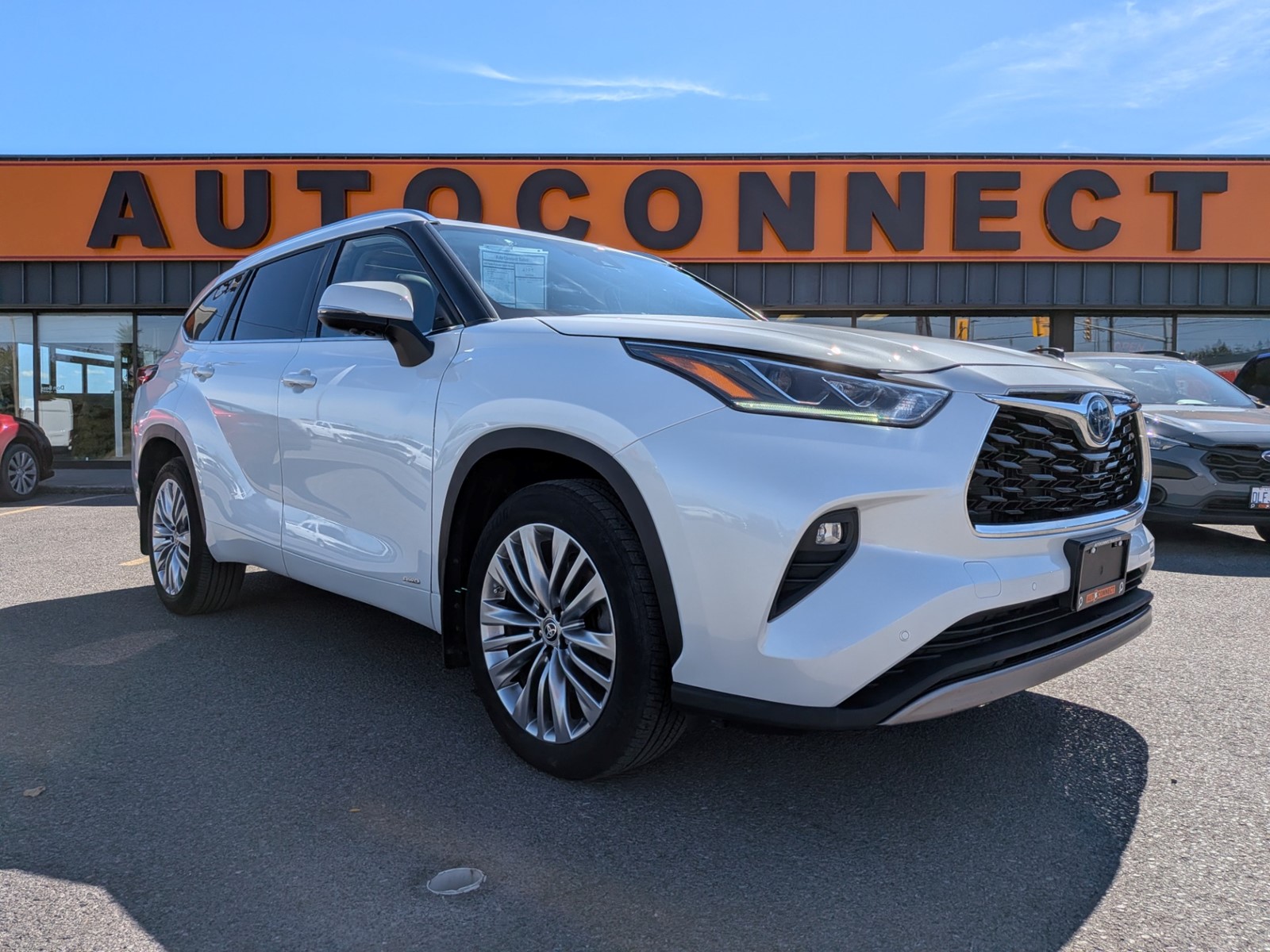 Photo of 2023 Toyota Highlander Hybrid Platinum AWD for sale at Auto Connect Sales in Peterborough, ON