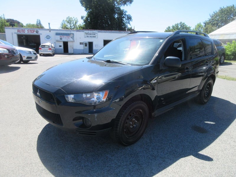 Photo of  2012 Mitsubishi Outlander  ES  for sale at Paradise Auto Source in Peterborough, ON