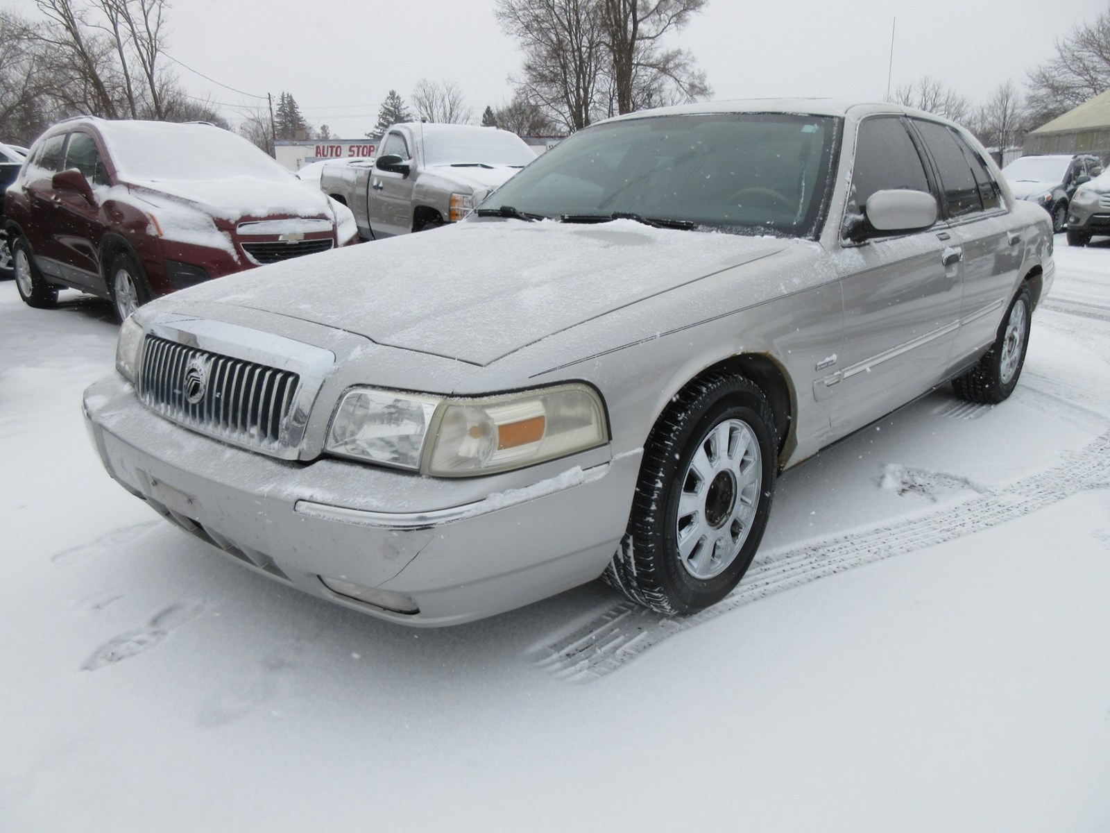 Photo of 2006 Mercury Grand Marquis LS Ultimate for sale at Paradise Auto Source in Peterborough, ON