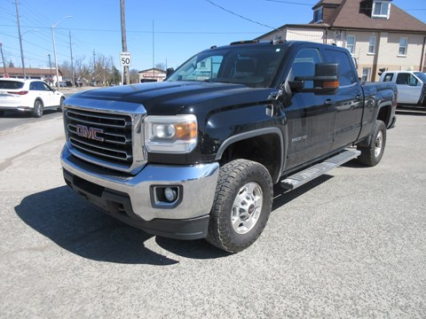 Photo of 2015 GMC SIERRA 2500HD SLE Z71 for sale at Paradise Auto Source in Peterborough, ON