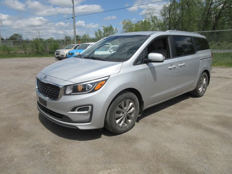 Photo of 2020 KIA Sedona LX  for sale at Paradise Auto Source in Peterborough, ON