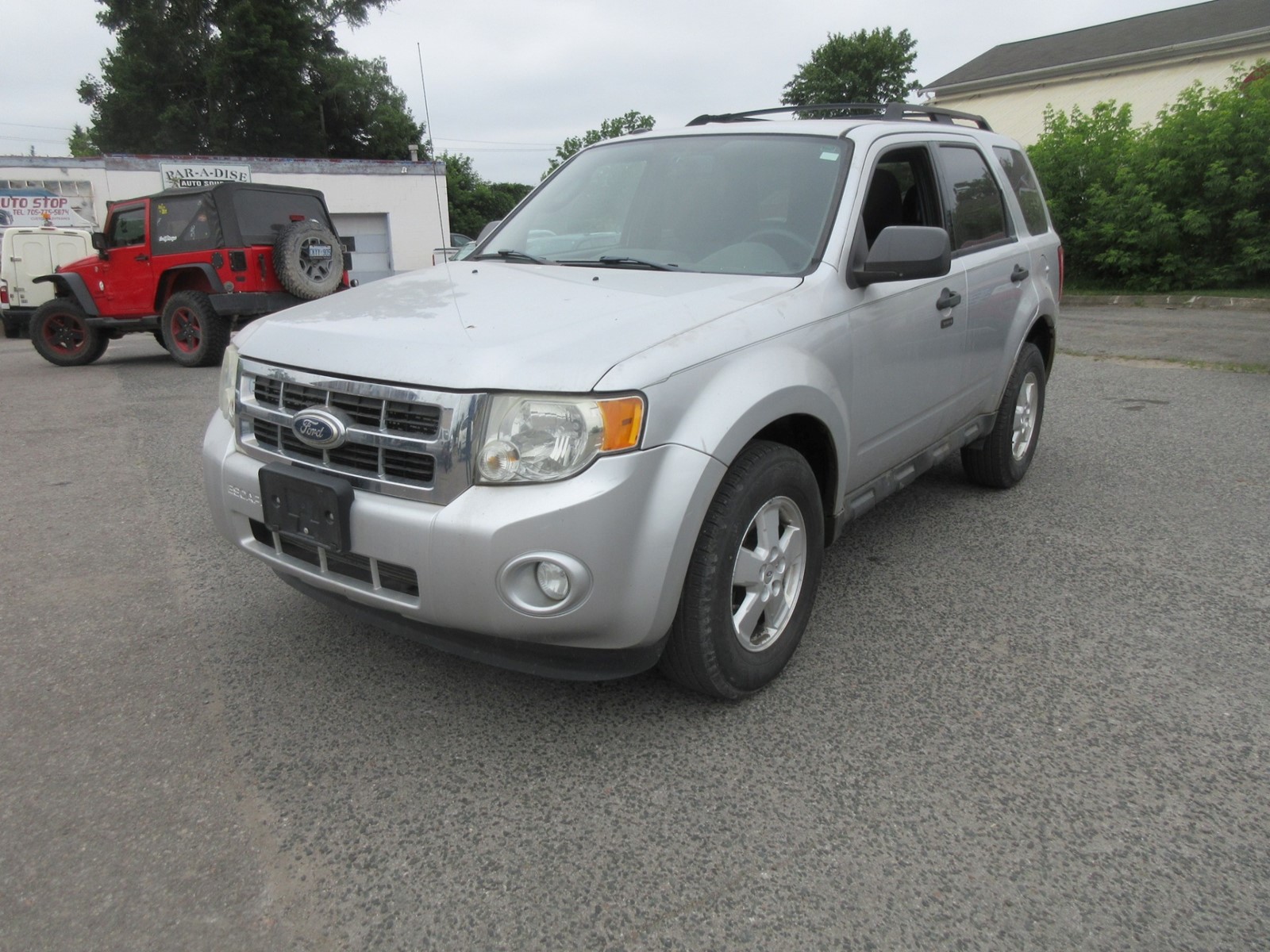 Photo of 2009 Ford Escape XLT V6 for sale at Paradise Auto Source in Peterborough, ON