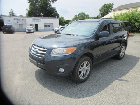 Photo of 2012 Hyundai Santa Fe GLS 2.4 for sale at Paradise Auto Source in Peterborough, ON