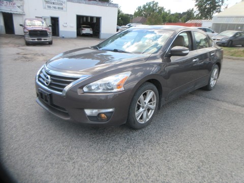 Photo of 2013 Nissan Altima 2.5 SL for sale at Paradise Auto Source in Peterborough, ON