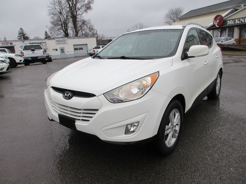 Photo of 2013 Hyundai Tucson GLS 4WD for sale at Paradise Auto Source in Peterborough, ON