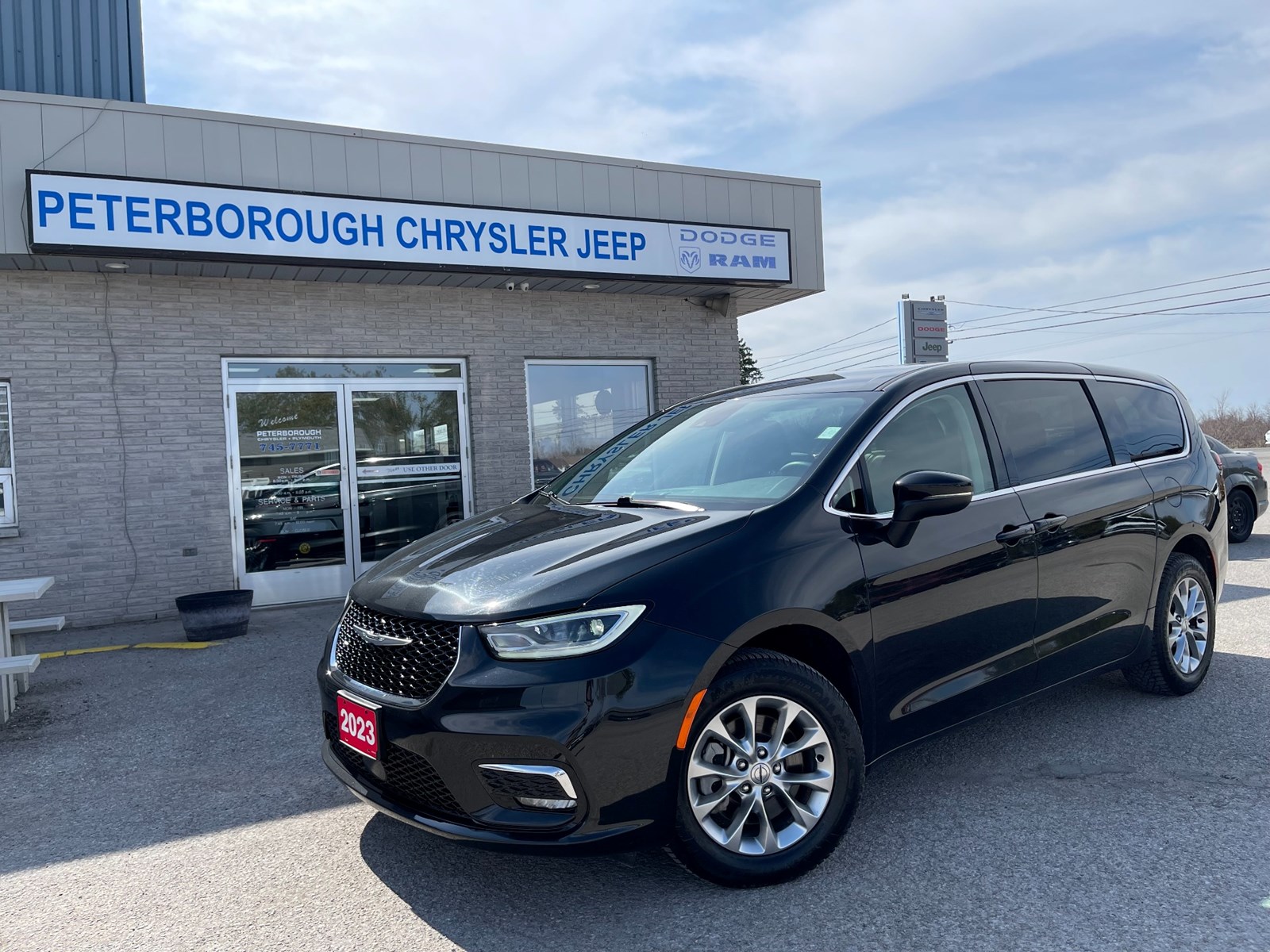 Photo of 2023 Chrysler Pacifica Touring-L AWD for sale at Peterborough Chrysler in Peterborough, ON