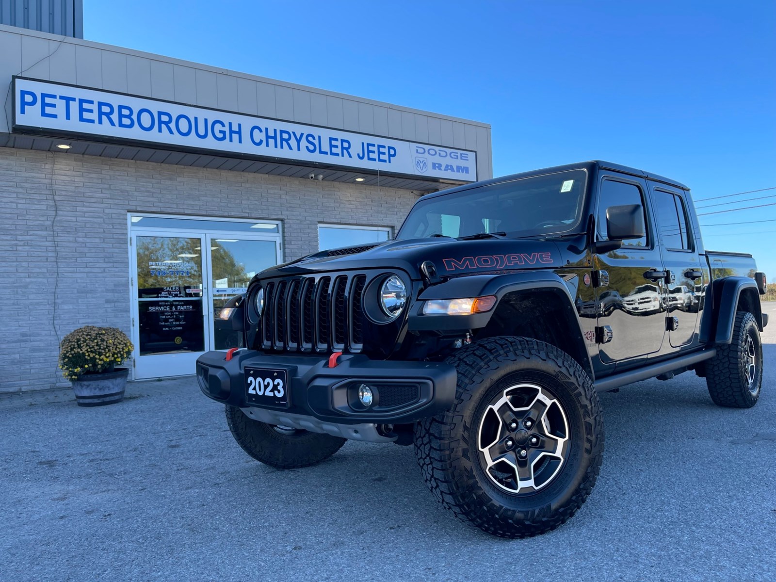 Photo of 2023 Jeep Gladiator Mojave  for sale at Peterborough Chrysler in Peterborough, ON