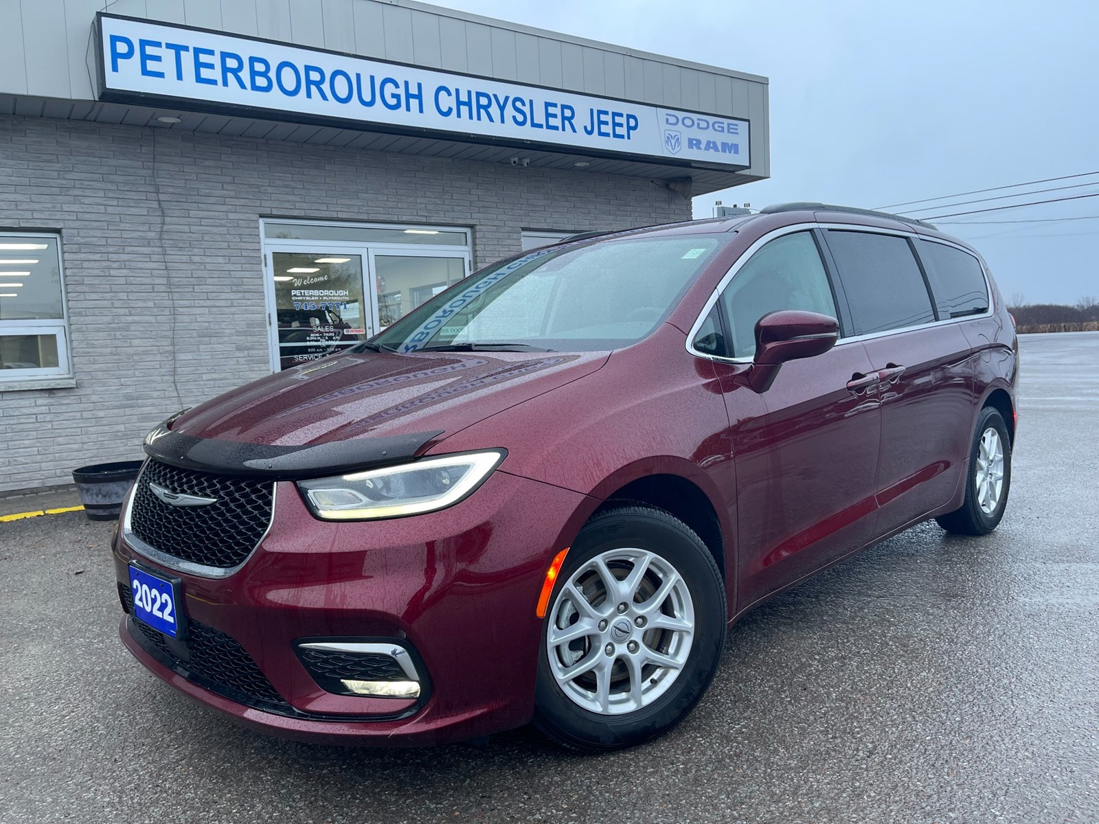 Photo of 2022 Chrysler Pacifica Touring-L  for sale at Peterborough Chrysler in Peterborough, ON