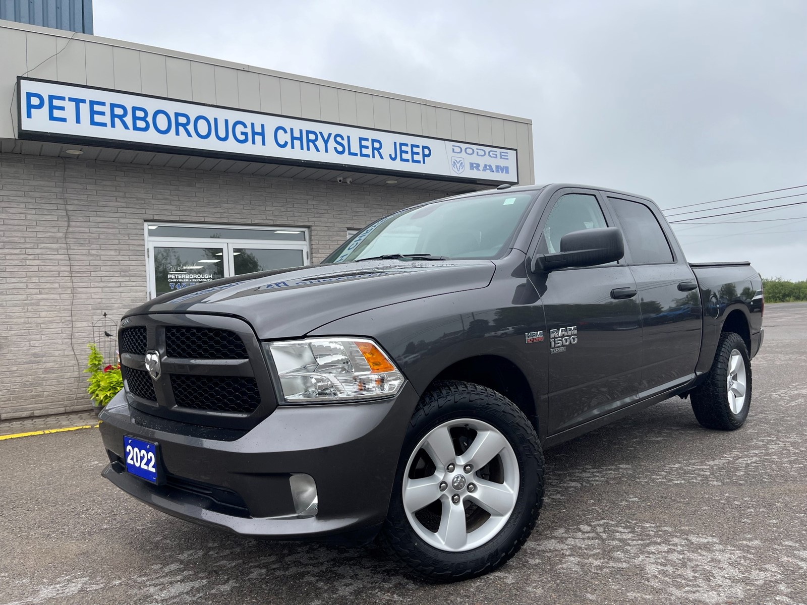 Photo of 2022 RAM 1500 Classic Express Crew Cab for sale at Peterborough Chrysler in Peterborough, ON