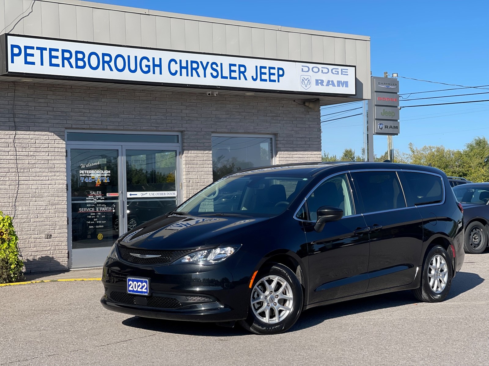 Photo of 2022 Chrysler Grand Caravan SXT  for sale at Peterborough Chrysler in Peterborough, ON