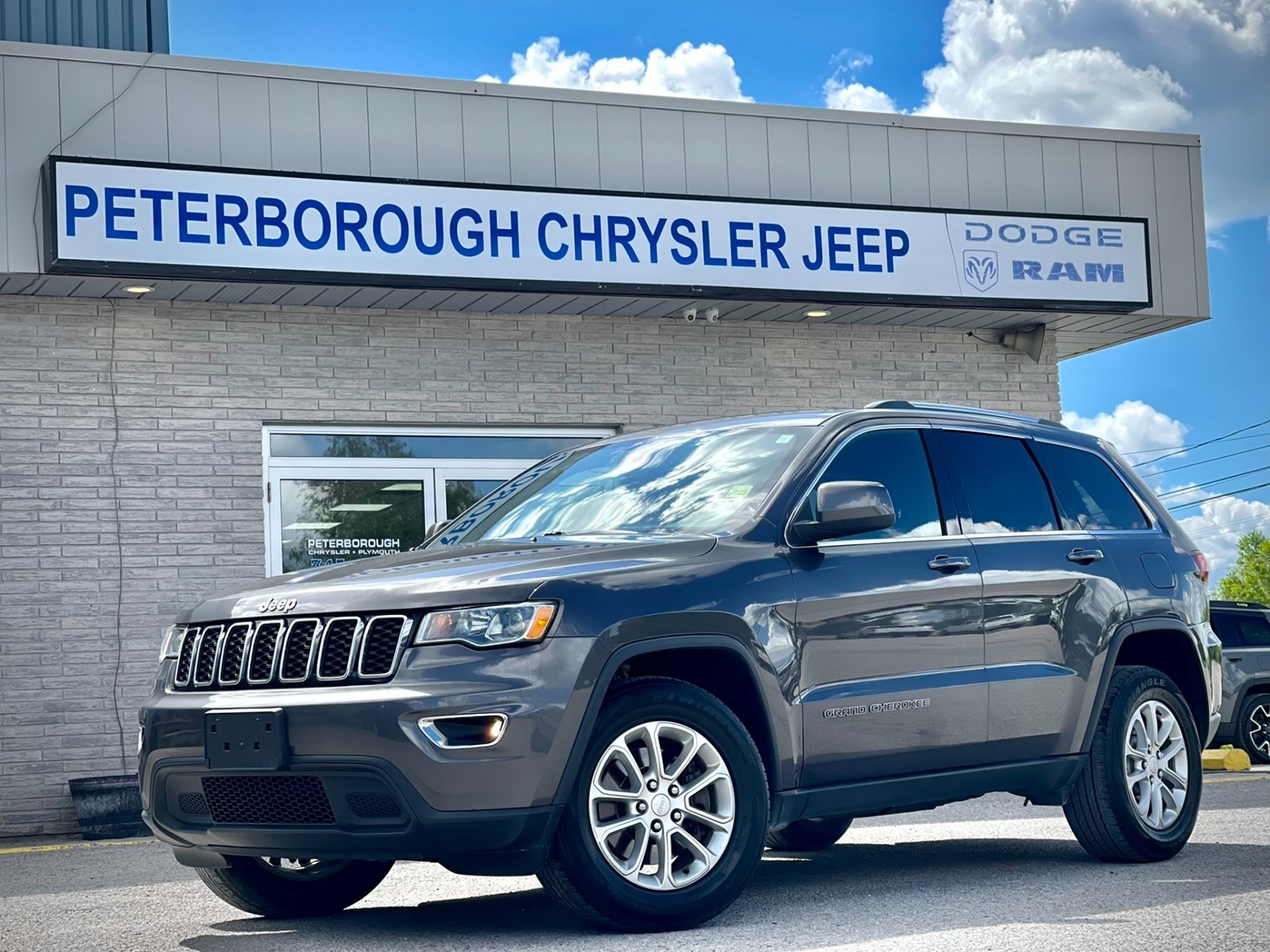 2021 Jeep Grand Cherokee Laredo 
