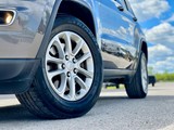 2021 Jeep Grand Cherokee Laredo — photo 2