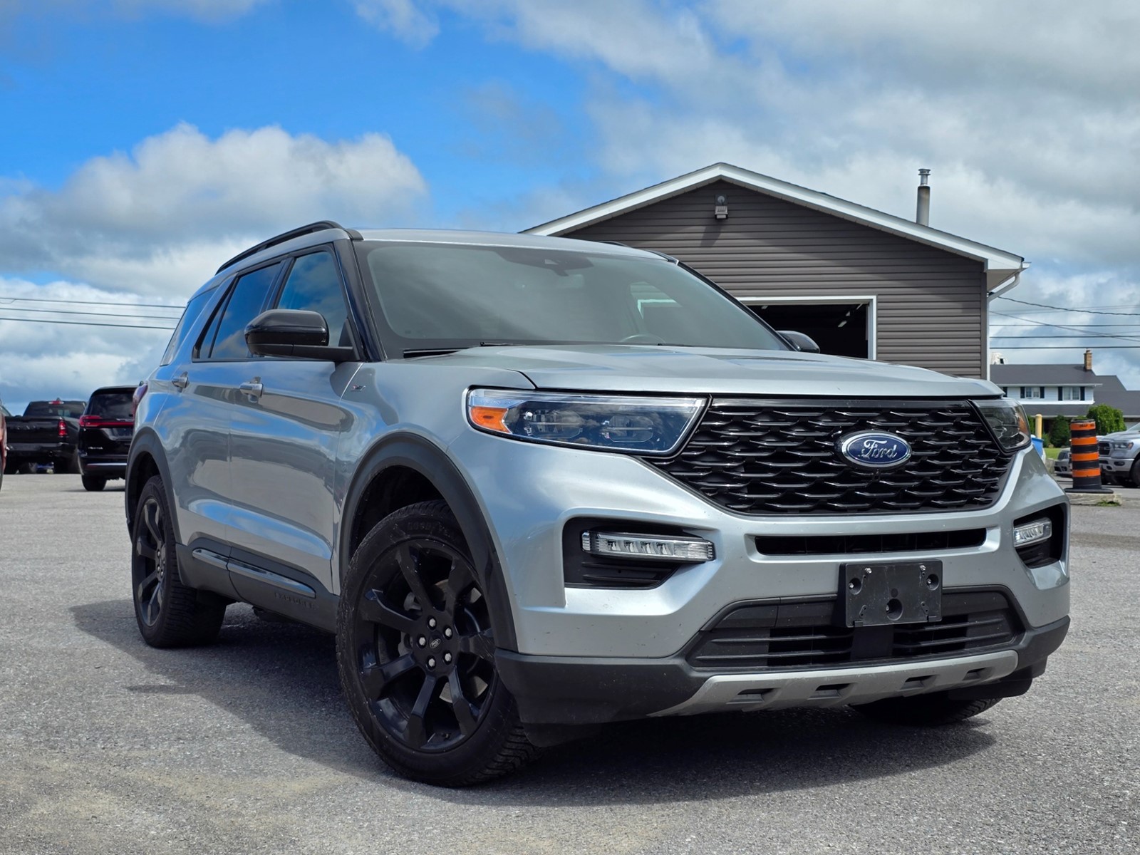 Photo of 2022 Ford Explorer ST-Line AWD for sale at Peterborough Chrysler in Peterborough, ON
