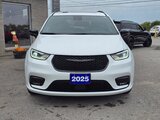 2025 Chrysler Pacifica Limited — photo 2