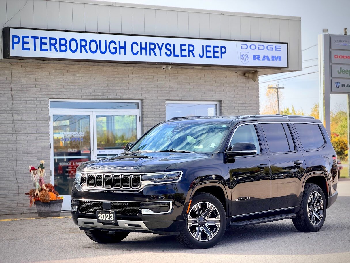 2023 Jeep Wagoneer Series II 4WD — photo 1 of 4
