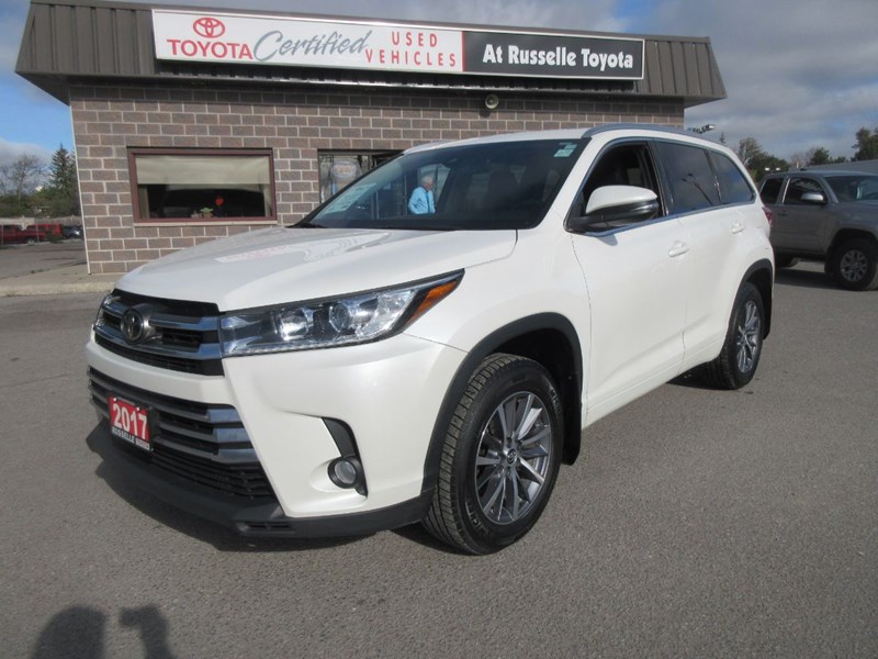 Photo of  2017 Toyota Highlander XLE V6 for sale at Russelle Toyota in Peterborough, ON