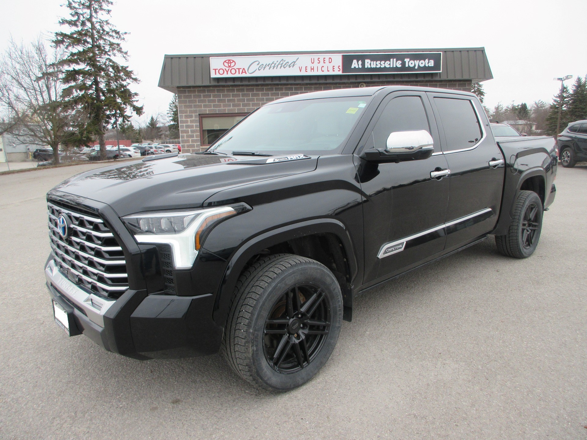 2024 Toyota Tundra Hybrid Capstone HV CrewMax Cab 4WD