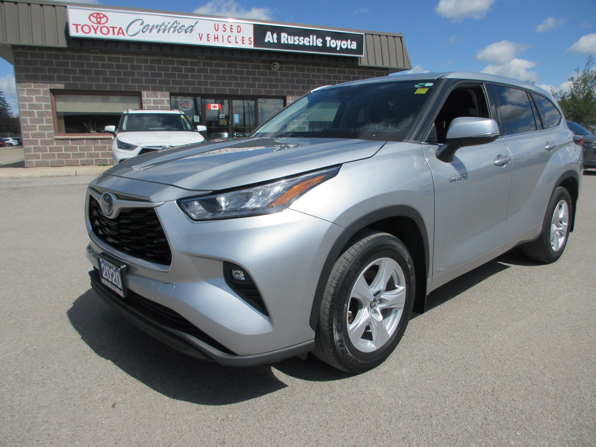 Celestial Silver Metallic 2020 Toyota Highlander Hybrid SUV / Crossover All-Wheel Drive Continuously Variable Transmission