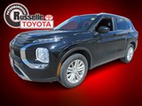 Photo of 2023 Mitsubishi Outlander  SE 4WD for sale at Russelle Toyota in Peterborough, ON