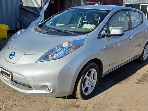 Photo d'une 2012 Nissan Leaf SV  à vendre chez Kenny Peterborough à Peterborough, ON