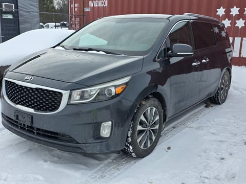 Photo d'une 2015 KIA Sedona EX  à vendre chez Kenny Peterborough à Peterborough, ON