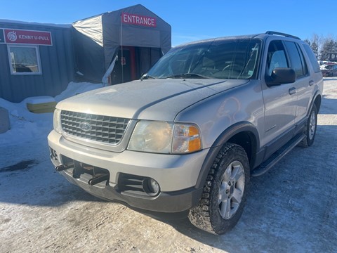 Photo d'une 2002 Ford Explorer XLT 4WD à vendre chez Kenny Peterborough à Peterborough, ON
