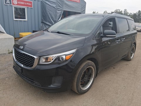Photo d'une 2018 KIA Sedona LX  à vendre chez Kenny Peterborough à Peterborough, ON