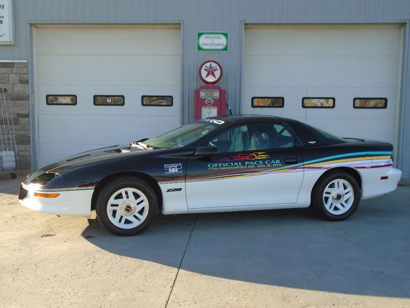 Photo of  1993 Chevrolet Camaro Z28  for sale at Lakeside Auto Sales in Bobcaygeon, ON