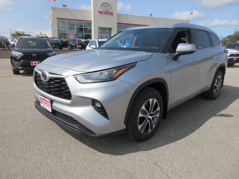 Photo of  2020 Toyota Highlander XLE AWD for sale at Race Toyota in Lindsay, ON