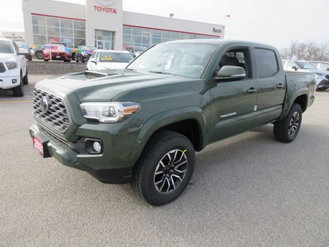 Photo of  2021 Toyota Tacoma Double Cab 4X4 for sale at Race Toyota in Lindsay, ON