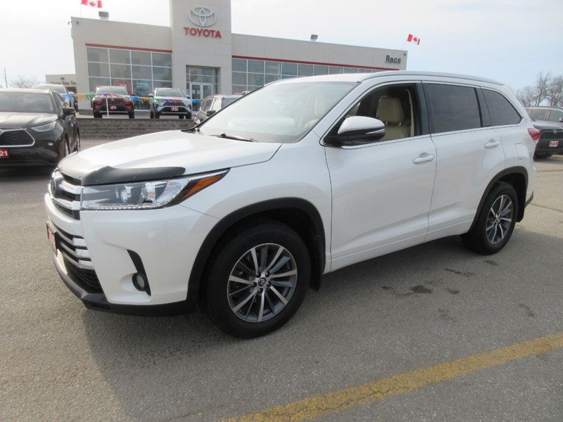 Photo of  2018 Toyota Highlander XLE V6 for sale at Race Toyota in Lindsay, ON