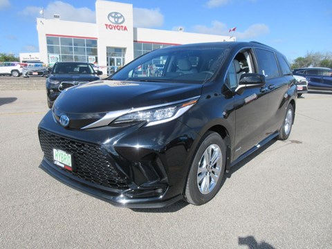 Photo of  2021 Toyota Sienna XSE Hybrid for sale at Race Toyota in Lindsay, ON