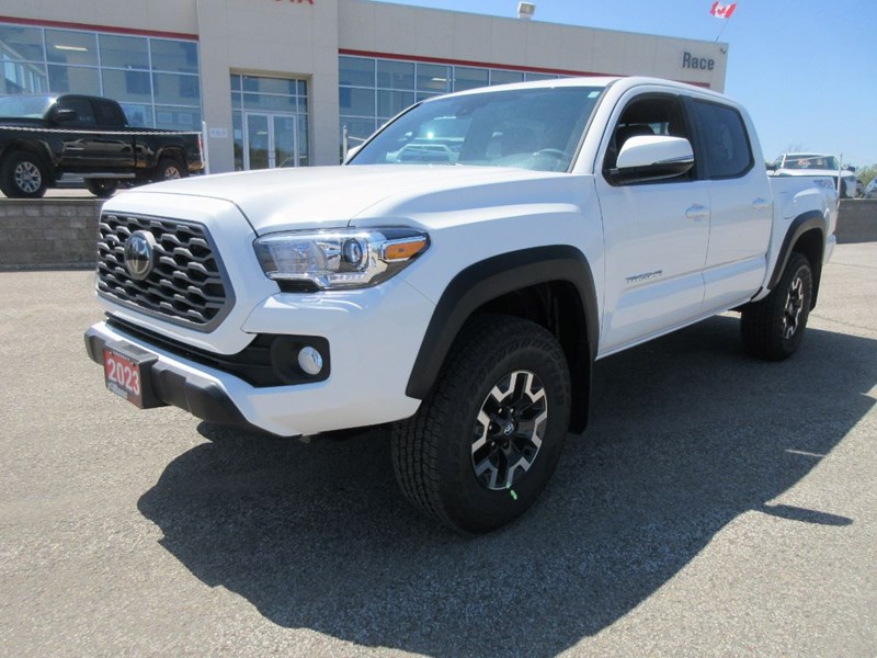  New 2023 Toyota Tacoma Off-Road Double Cab  Race Toyota  Lindsay, ON