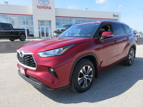 Photo of 2020 Toyota Highlander XLE AWD for sale at Race Toyota in Lindsay, ON