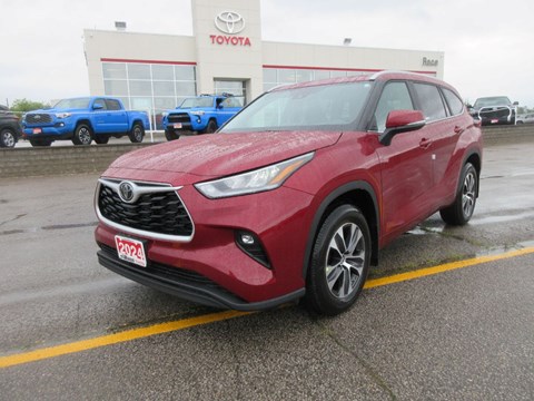 Photo of 2024 Toyota Highlander XLE AWD for sale at Race Toyota in Lindsay, ON