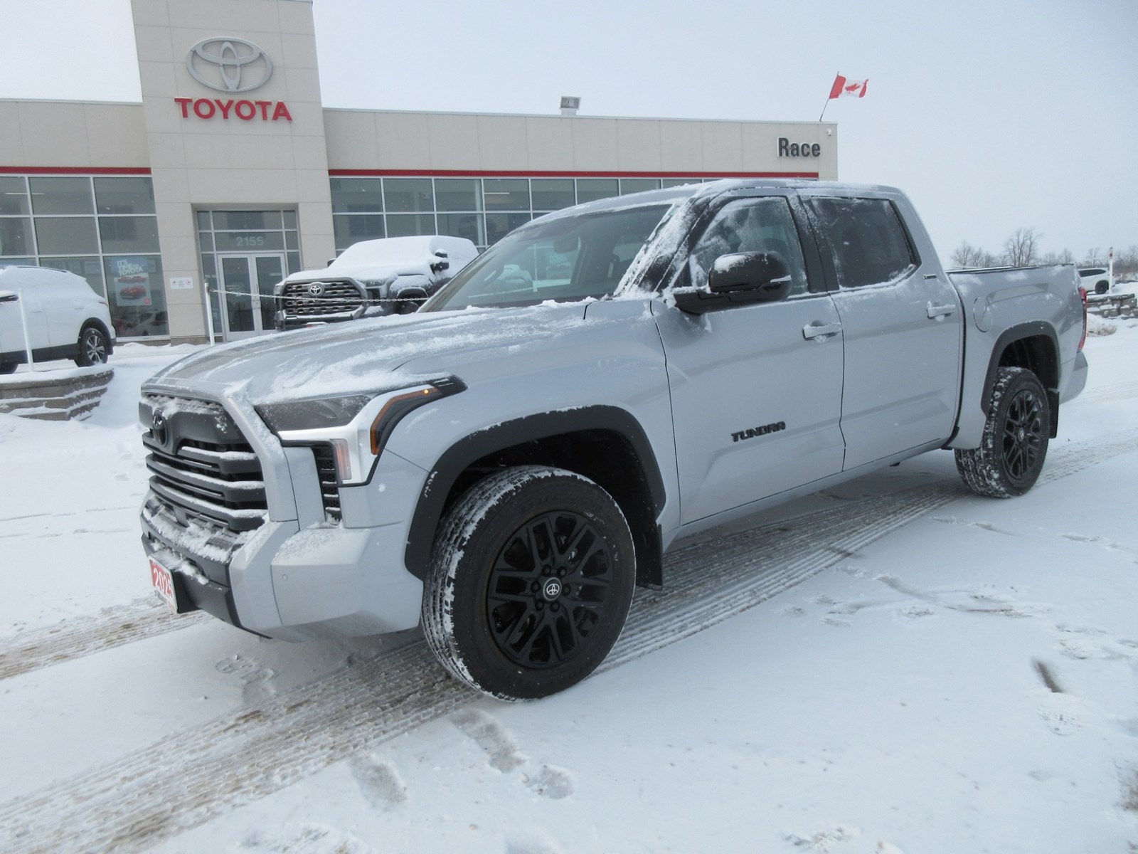  2025 Toyota Tundra Limited Crew Max  Race Toyota  Lindsay, ON