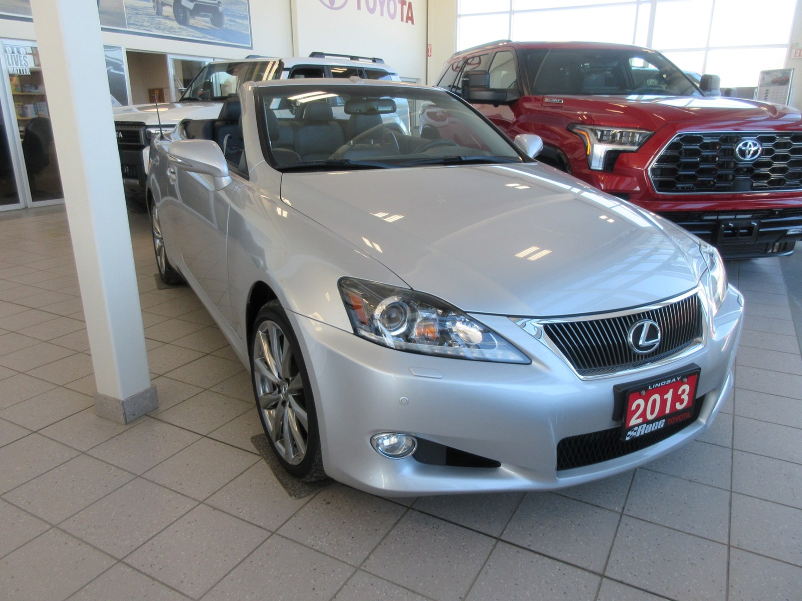  2013 Lexus IS C 250   Race Toyota  Lindsay, ON