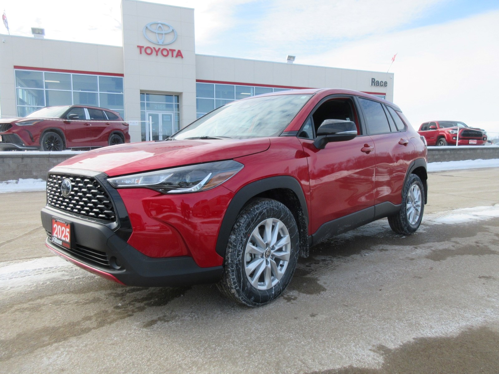  2025 Toyota Corolla Cross LE AWD  Race Toyota  Lindsay, ON