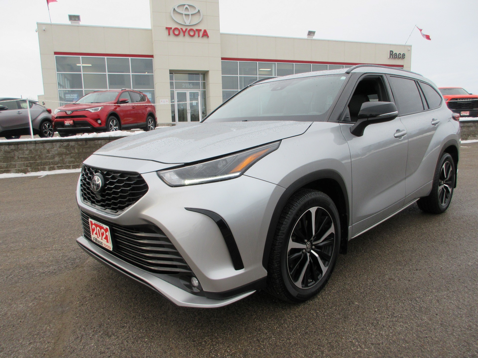 Celestial Silver Metallic 2021 Toyota Highlander SUV / Crossover All-Wheel Drive Continuously Variable Transmission