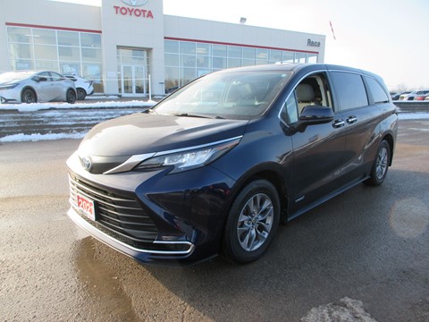 Photo of 2021 Toyota Sienna XLE AWD for sale at Race Toyota in Lindsay, ON