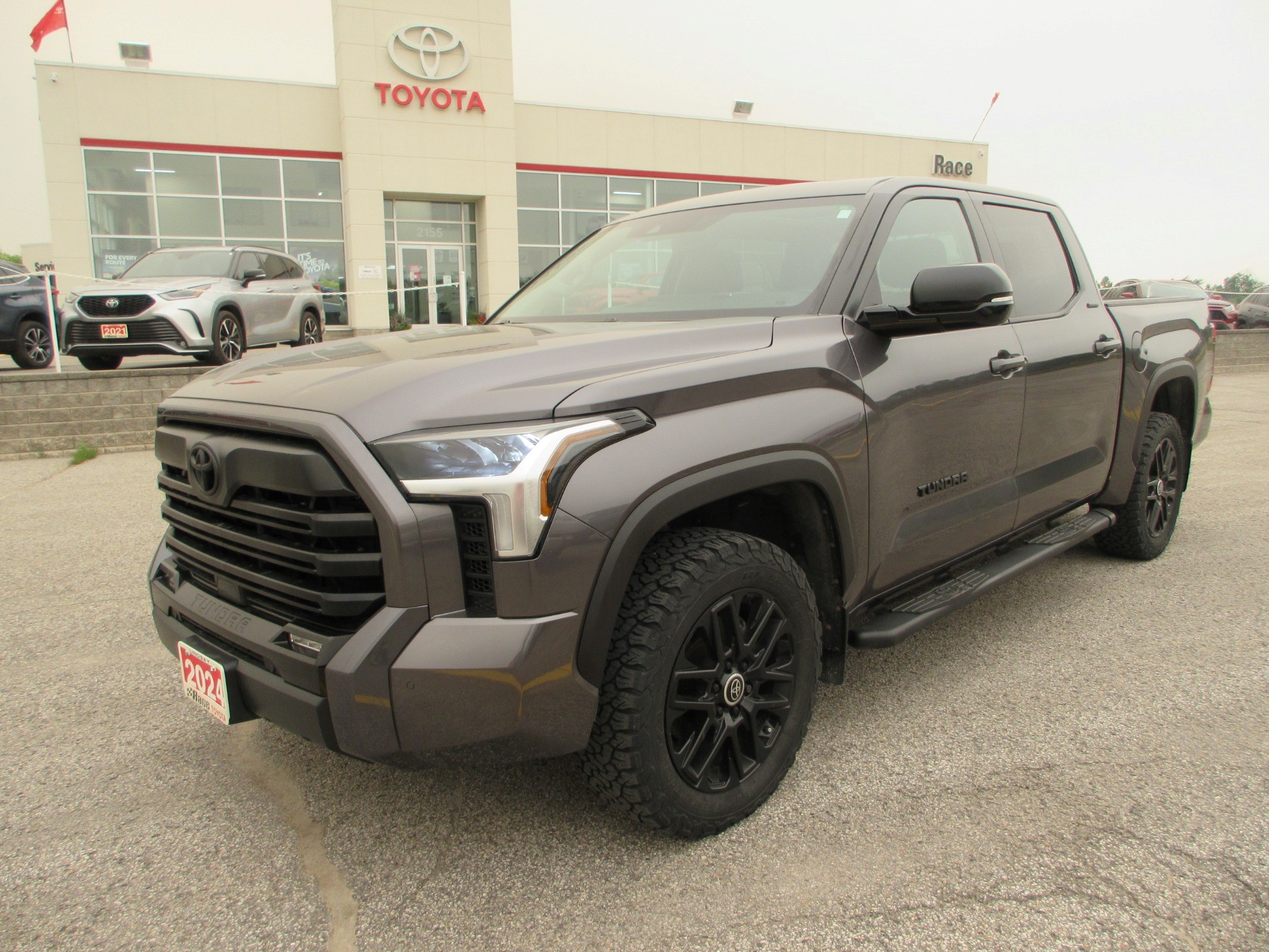Magnetic Gray Metall 2024 Toyota Tundra Pickup Truck Four-Wheel Drive Automatic