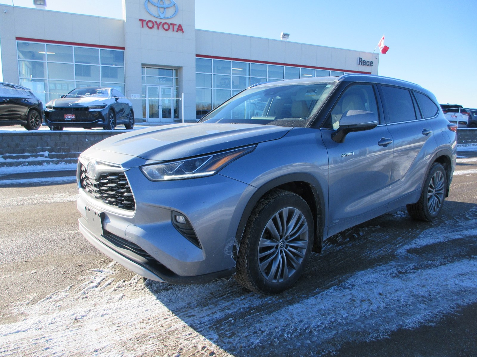 Photo of 2021 Toyota Highlander Hybrid Plantium  AWD for sale at Race Toyota in Lindsay, ON