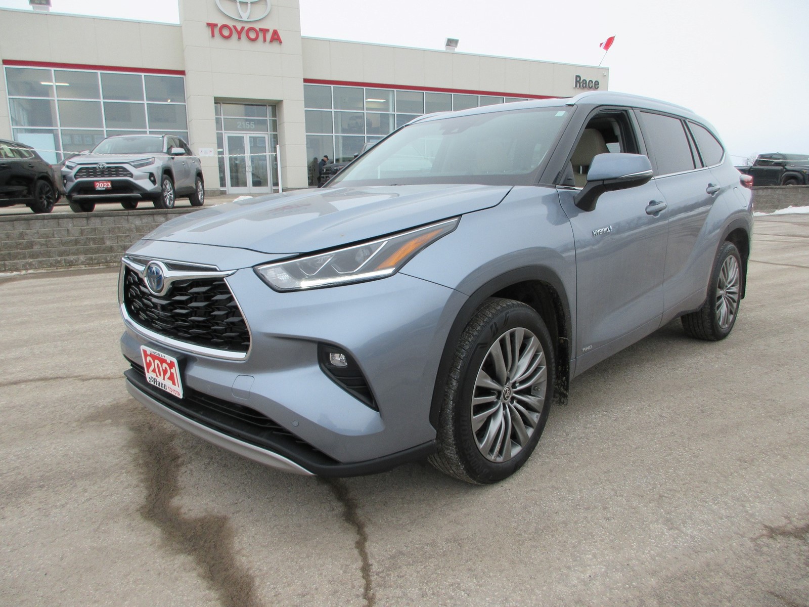 Photo of 2021 Toyota Highlander Hybrid Plantium  AWD for sale at Race Toyota in Lindsay, ON