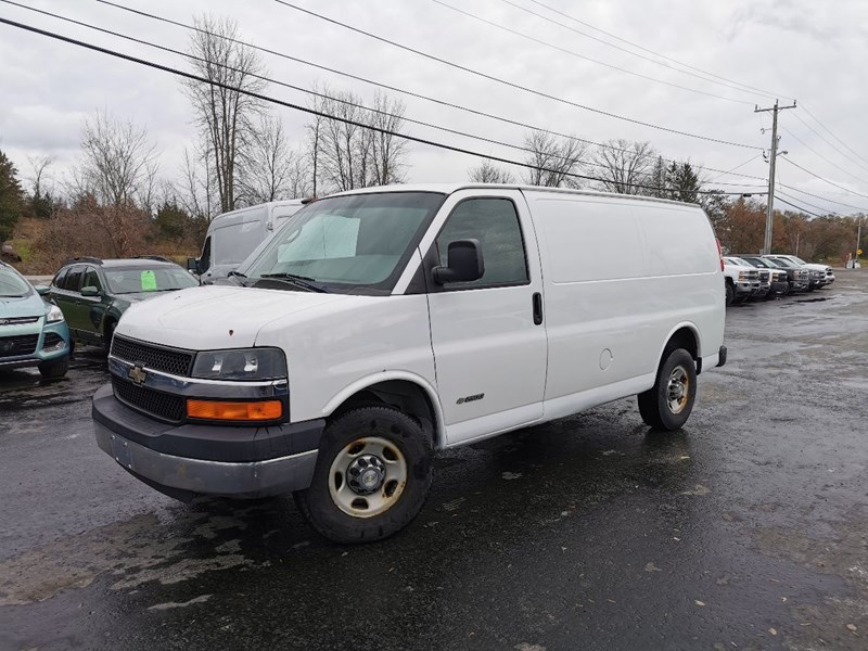 Photo of  2006 Chevrolet Express 2500 Cube Van for sale at Patterson Auto Sales in Madoc, ON