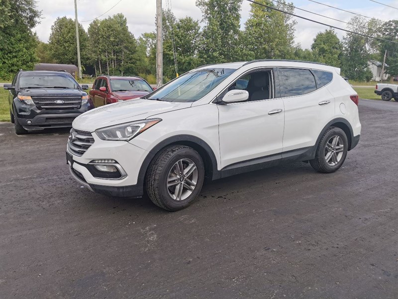 Photo of  2018 Hyundai Santa Fe 2.4 Luxury for sale at Patterson Auto Sales in Madoc, ON