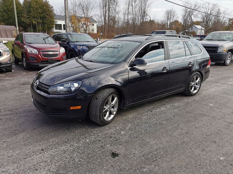 Photo of 2012 Volkswagen Jetta SportWagen 2.5L SE for sale at Patterson Auto Sales in Madoc, ON