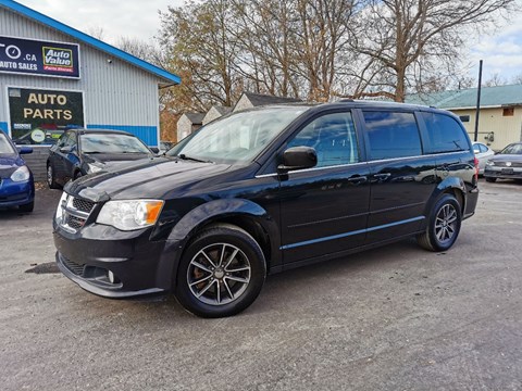 Photo of Used 2017 Dodge Grand Caravan SE Plus for sale at Patterson Auto Sales in Madoc, ON