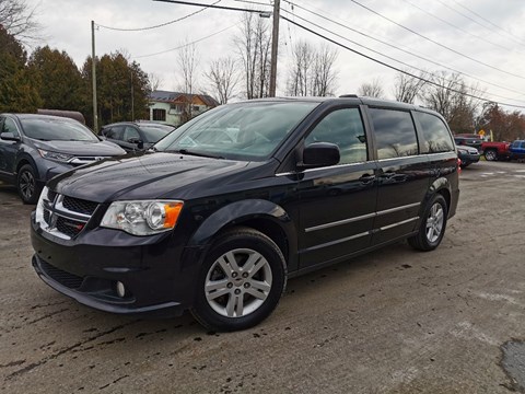 Photo of Used 2017 Dodge Grand Caravan Crew  for sale at Patterson Auto Sales in Madoc, ON