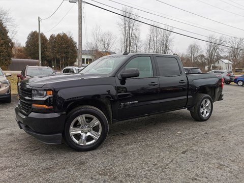 Photo of Used 2018 Chevrolet Silverado 1500 4WD Crew Cab for sale at Patterson Auto Sales in Madoc, ON